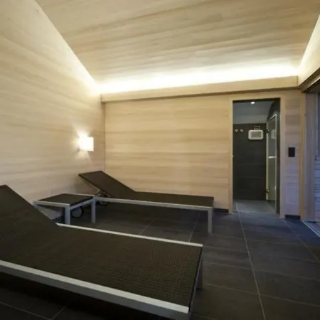 Modernes Holzhaus Mit Sauna, Whirlpool Und Entspannungsraum بيت للعطل ريغين