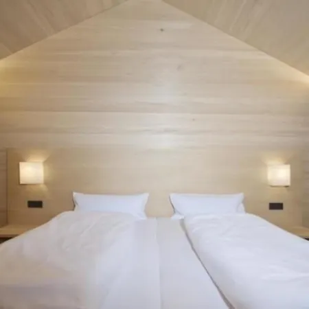 Modernes Holzhaus Mit Sauna, Whirlpool Und Entspannungsraum * ريغين
